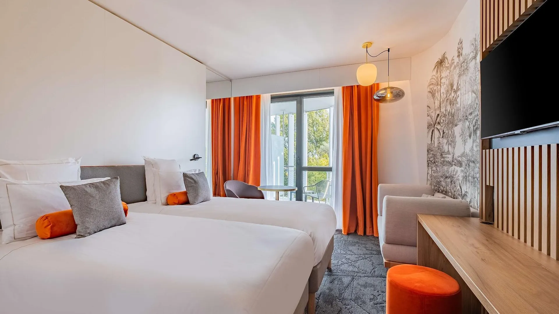 Golden Tulip Lyon Ouest Techlid Hotel Limonest