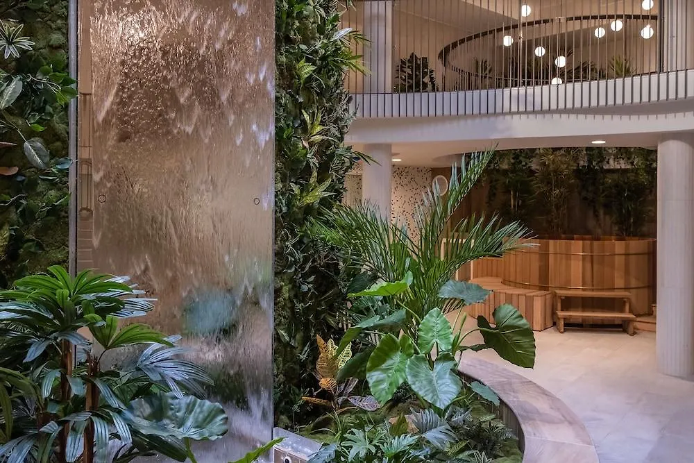 Golden Tulip Lyon Ouest Techlid Hotel Limonest