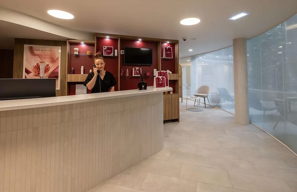 Golden Tulip Lyon Ouest Techlid Hotel Limonest