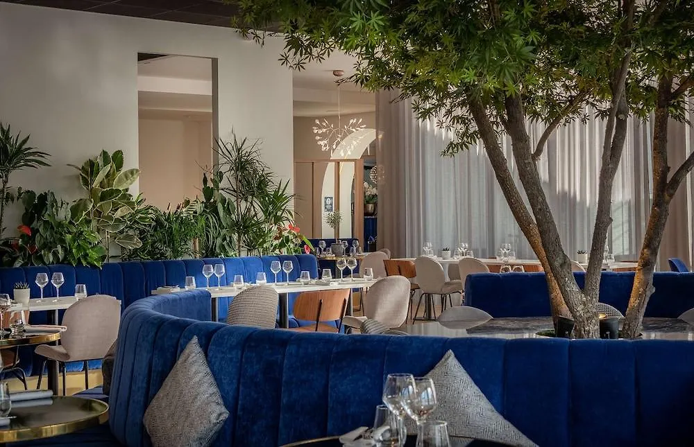 Golden Tulip Lyon Ouest Techlid Hotel Limonest