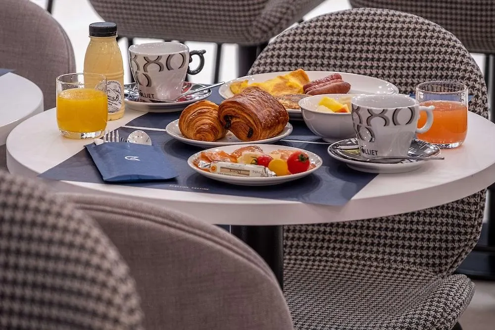 Golden Tulip Lyon Ouest Techlid Hotel Limonest France